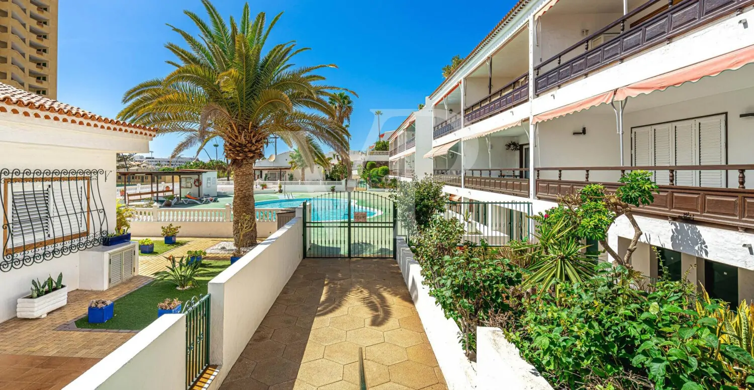 Attraktive zwei Schlafzimmer Wohnung in Strandlage