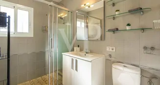 von_poll_real_estate_property_ES253185671_image_12