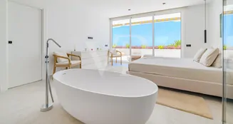 von_poll_real_estate_property_ES253185676_image_17