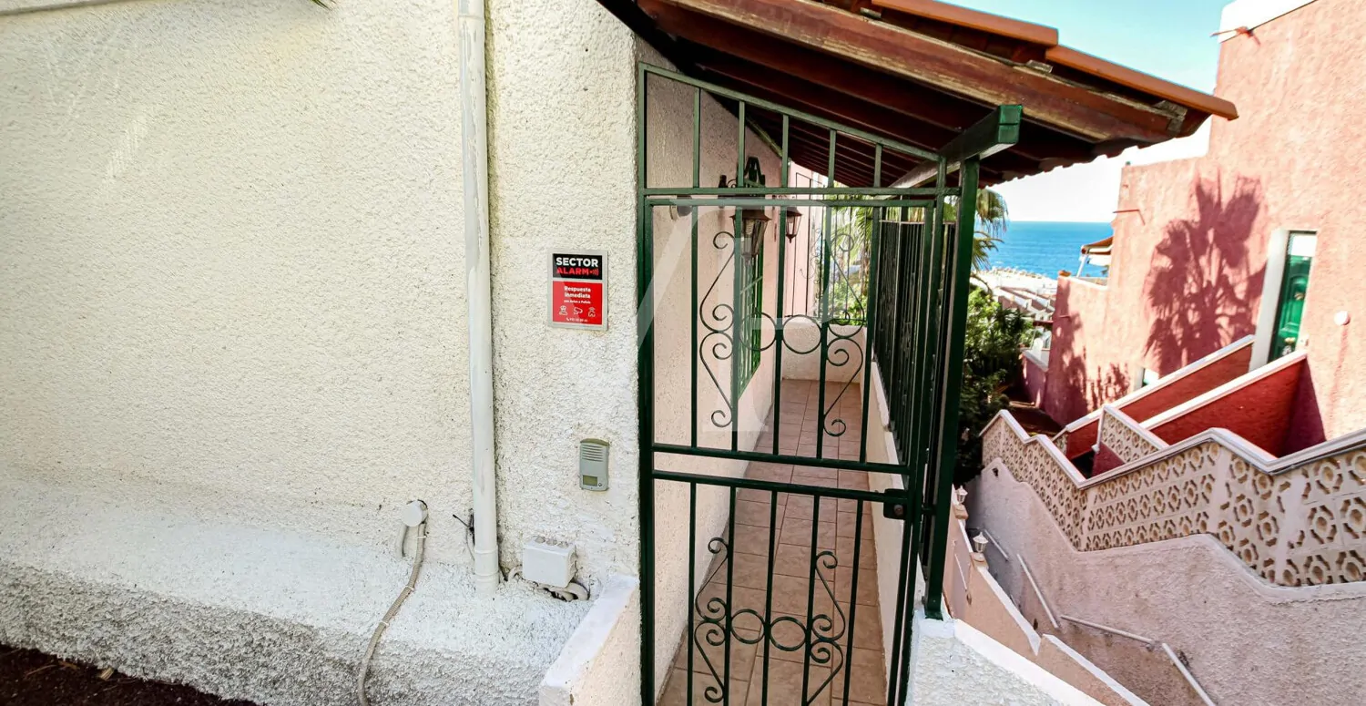 Charmantes Penthouse in Los Gigantes mit Meerblick und privater Terrasse