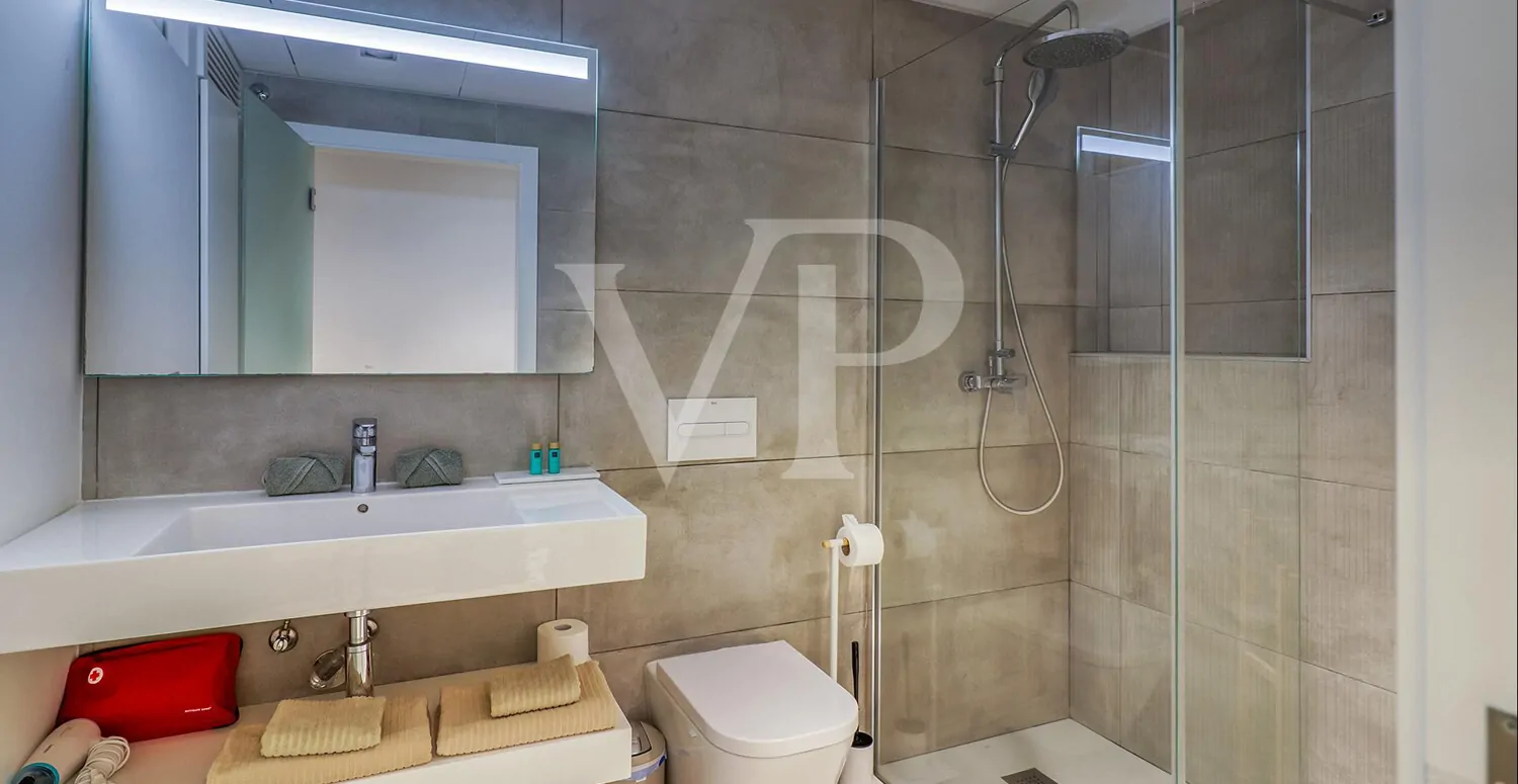 Modern ground-floor apartment in the heart of Adeje with rooftop pool