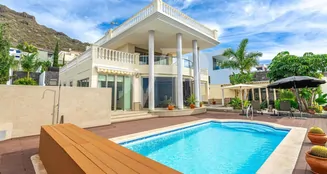 von_poll_real_estate_property_ES253185722_image_0