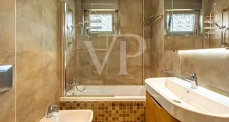 von_poll_real_estate_property_ES253185722_image_24