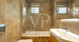 von_poll_real_estate_property_ES253185722_image_24