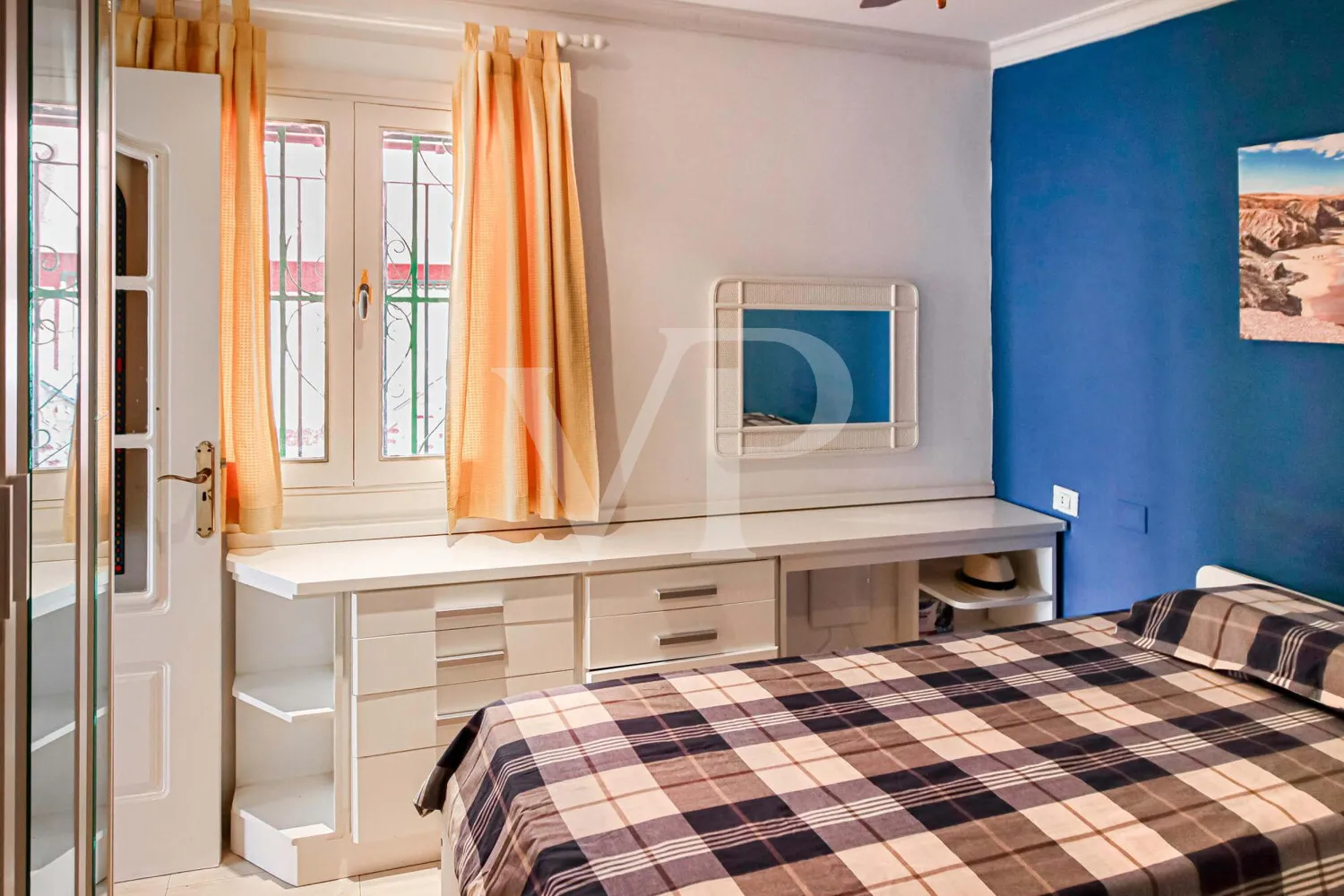 Ático encantador en Los Gigantes con vistas al mar y terraza privada