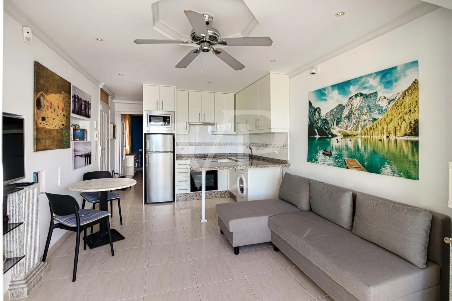 Ático encantador en Los Gigantes con vistas al mar y terraza privada