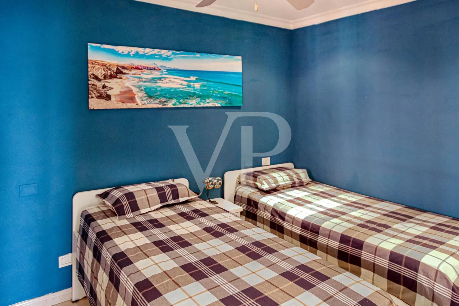 Ático encantador en Los Gigantes con vistas al mar y terraza privada