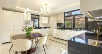 von_poll_real_estate_property_ES263185740_image_116