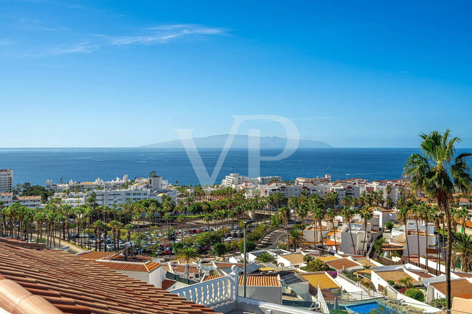 Elegante Villa modernizada en San Eugenio con vistas al mar