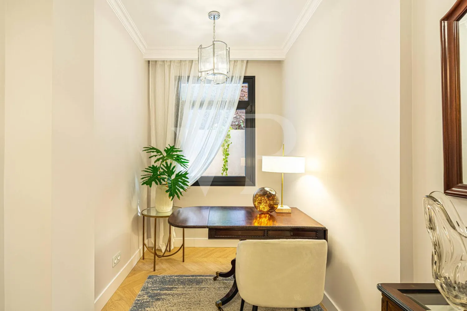 Elegante Villa modernizada en San Eugenio con vistas al mar