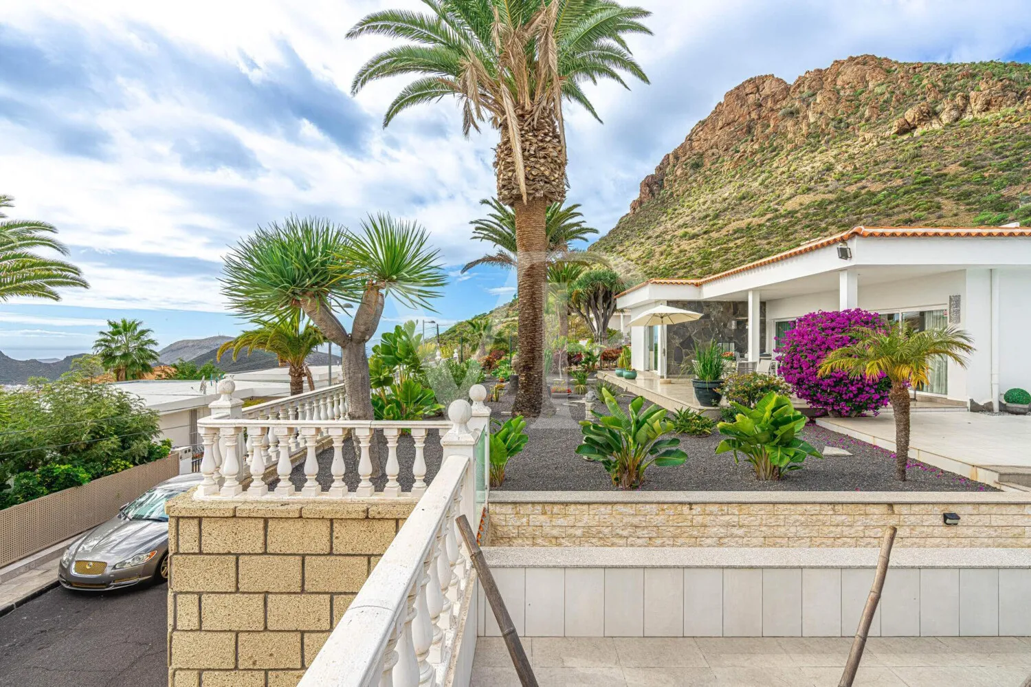 Tranquilidad, Vistas al Mar y Confort – Casa Unifamiliar en el Sur de Tenerife