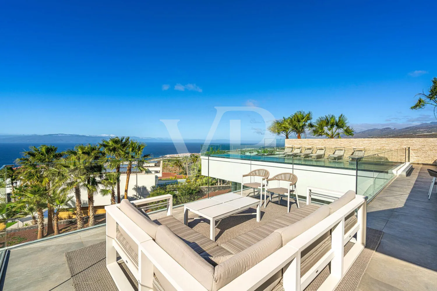 Arquitectura y Océano en Perfecta Armonía – Villa de diseño en Abama