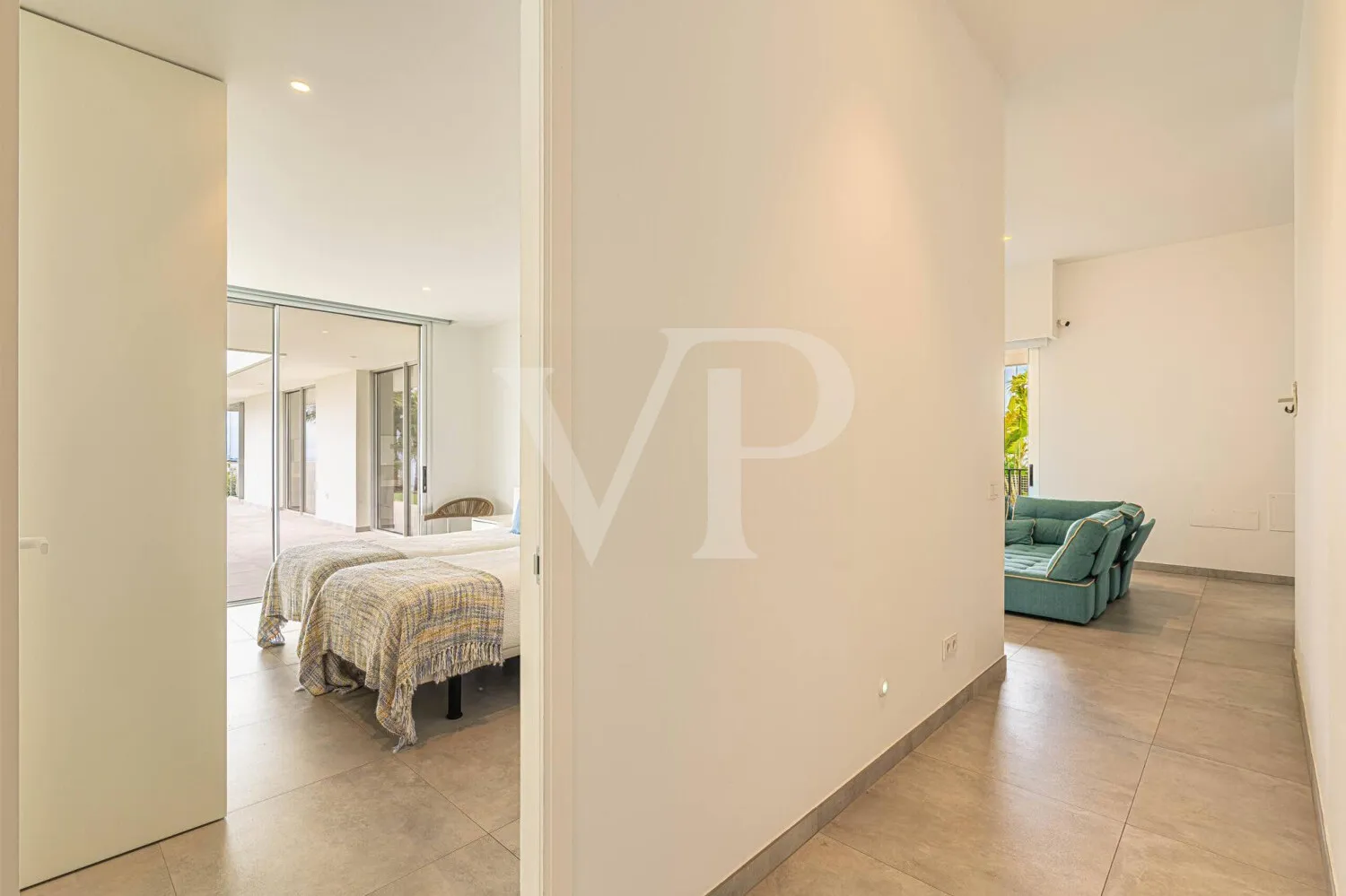 Arquitectura y Océano en Perfecta Armonía – Villa de diseño en Abama