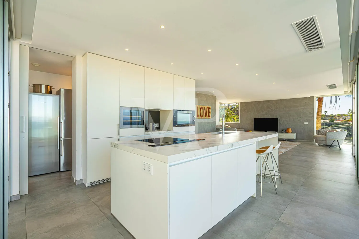 Arquitectura y Océano en Perfecta Armonía – Villa de diseño en Abama