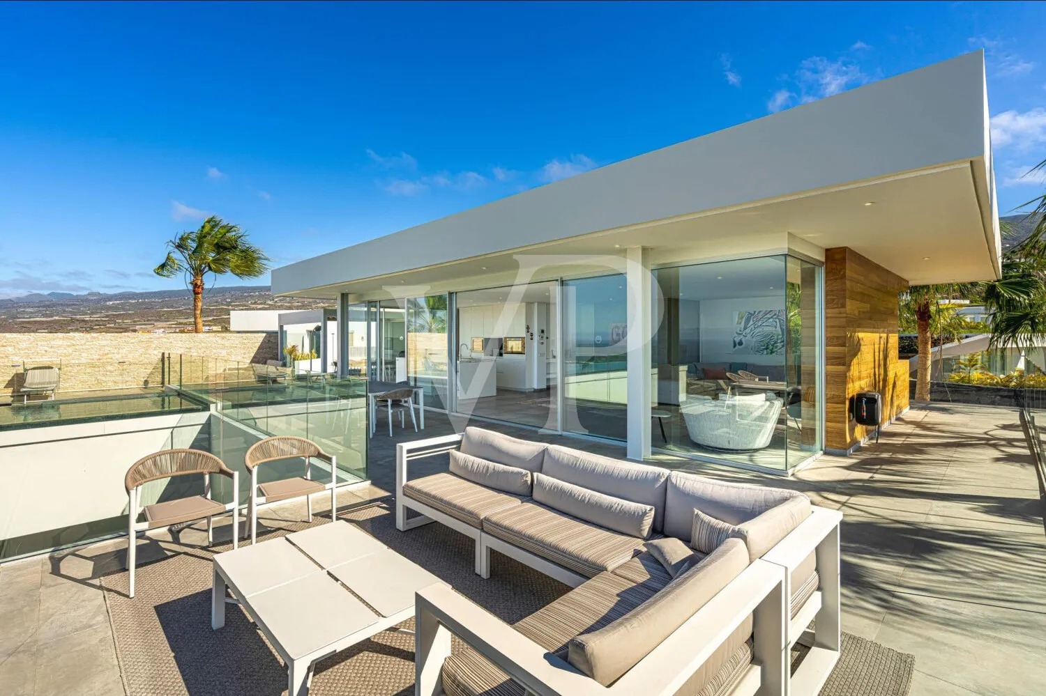 Arquitectura y Océano en Perfecta Armonía – Villa de diseño en Abama