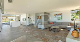 von_poll_real_estate_property_ES263185777_image_128