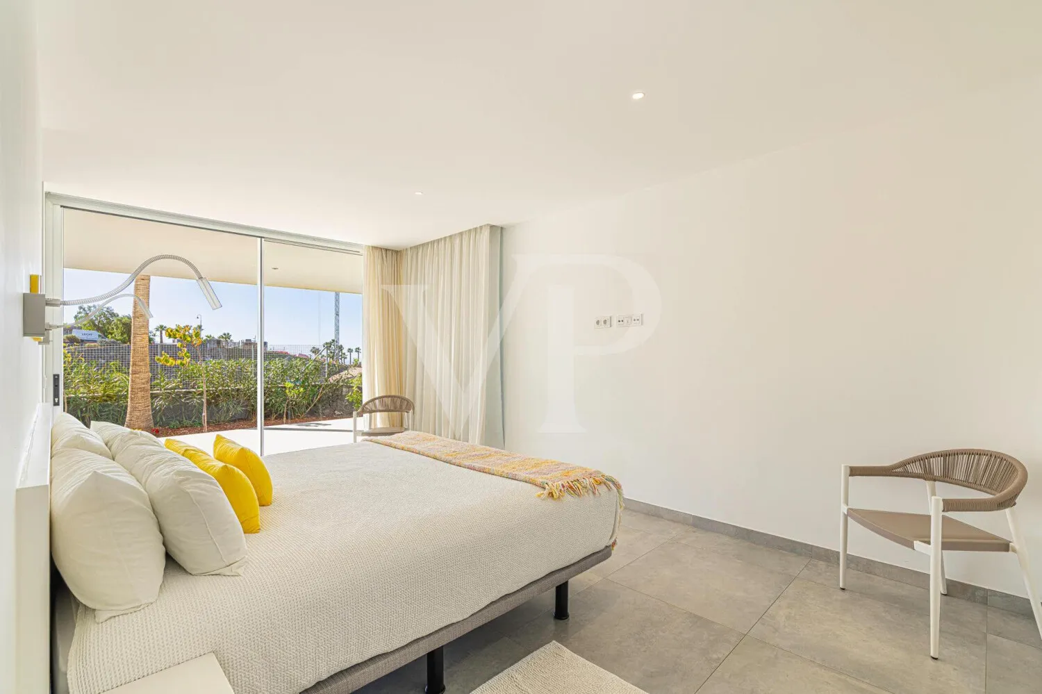 Arquitectura y Océano en Perfecta Armonía – Villa de diseño en Abama