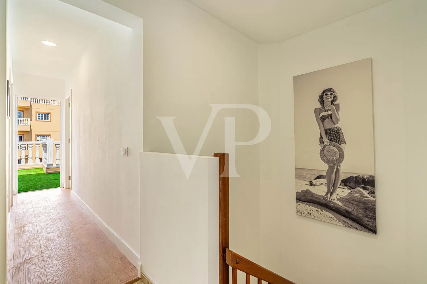 Ático renovado con elegancia en una ubicación tranquila de Palm-Mar