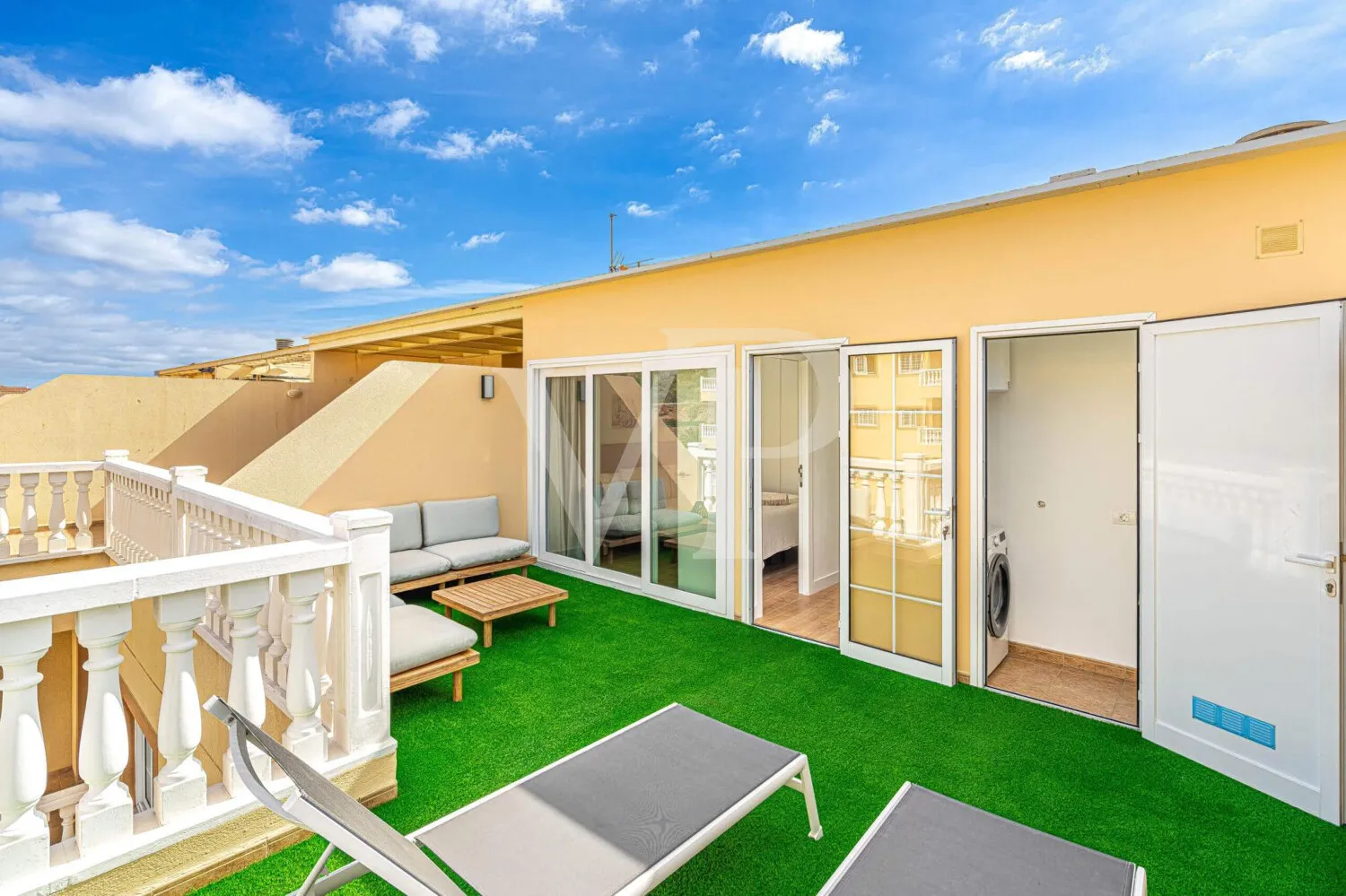 Ático renovado con elegancia en una ubicación tranquila de Palm-Mar