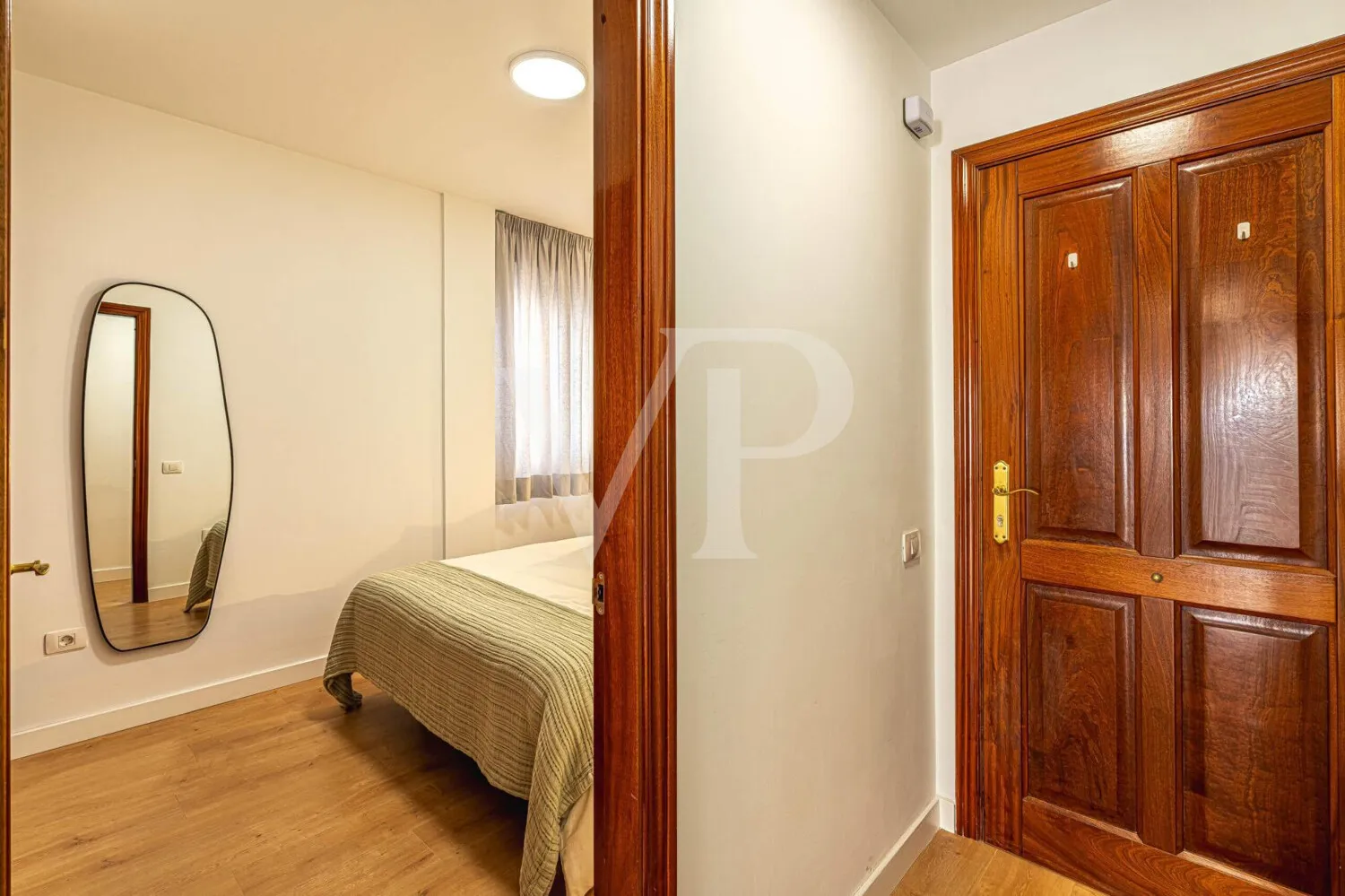 Ático renovado con elegancia en una ubicación tranquila de Palm-Mar