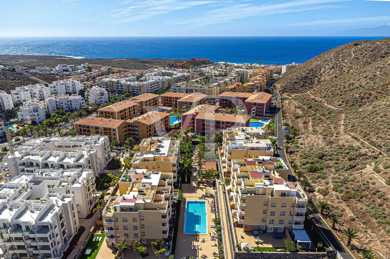 Ático renovado con elegancia en una ubicación tranquila de Palm-Mar