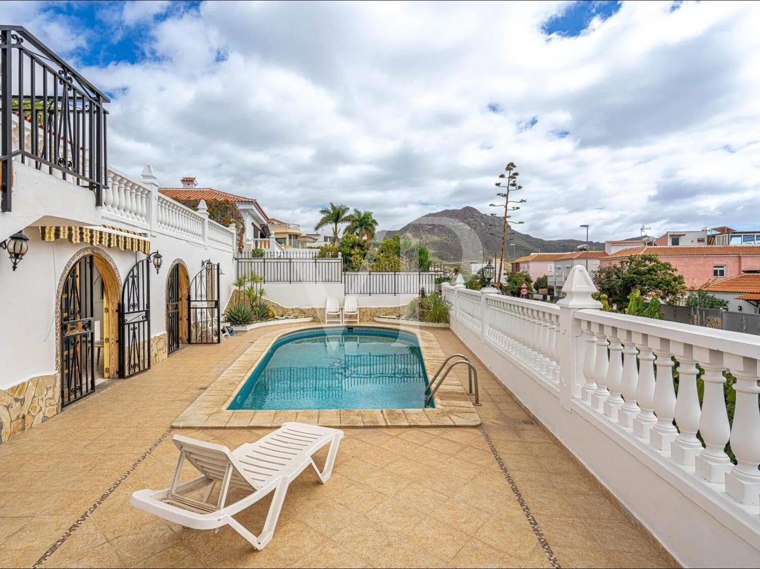Charmantes Einfamilienhaus mit privatem Pool in La Florida