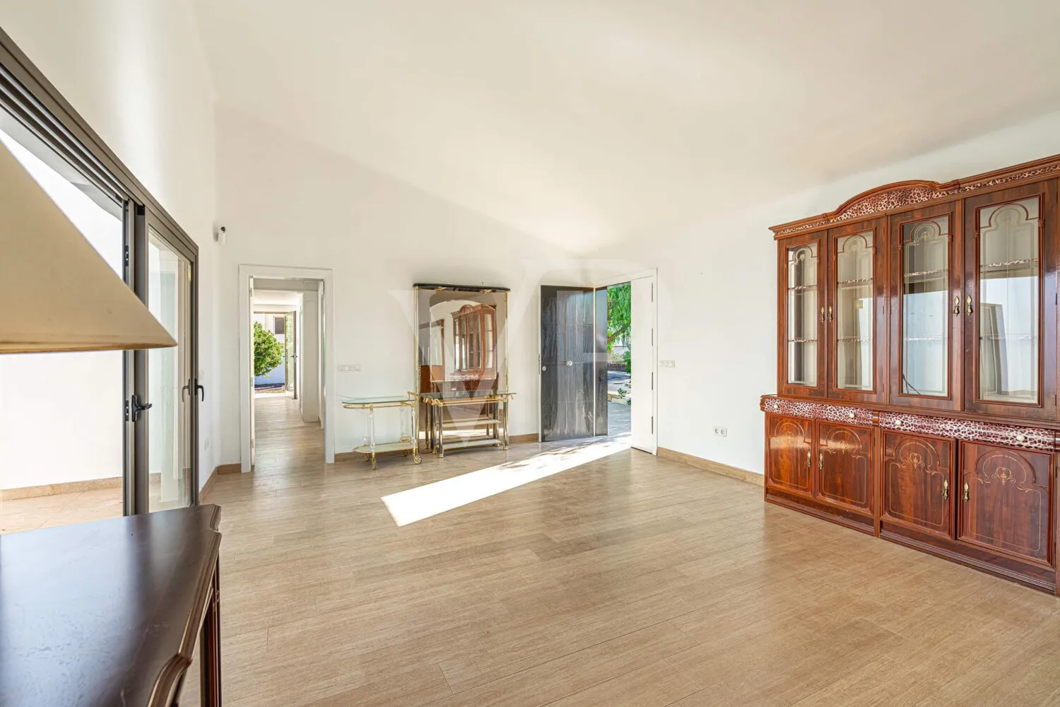 Charmante Villa am Golfplatz mit Innenhof und großem Garten nahe dem Meer