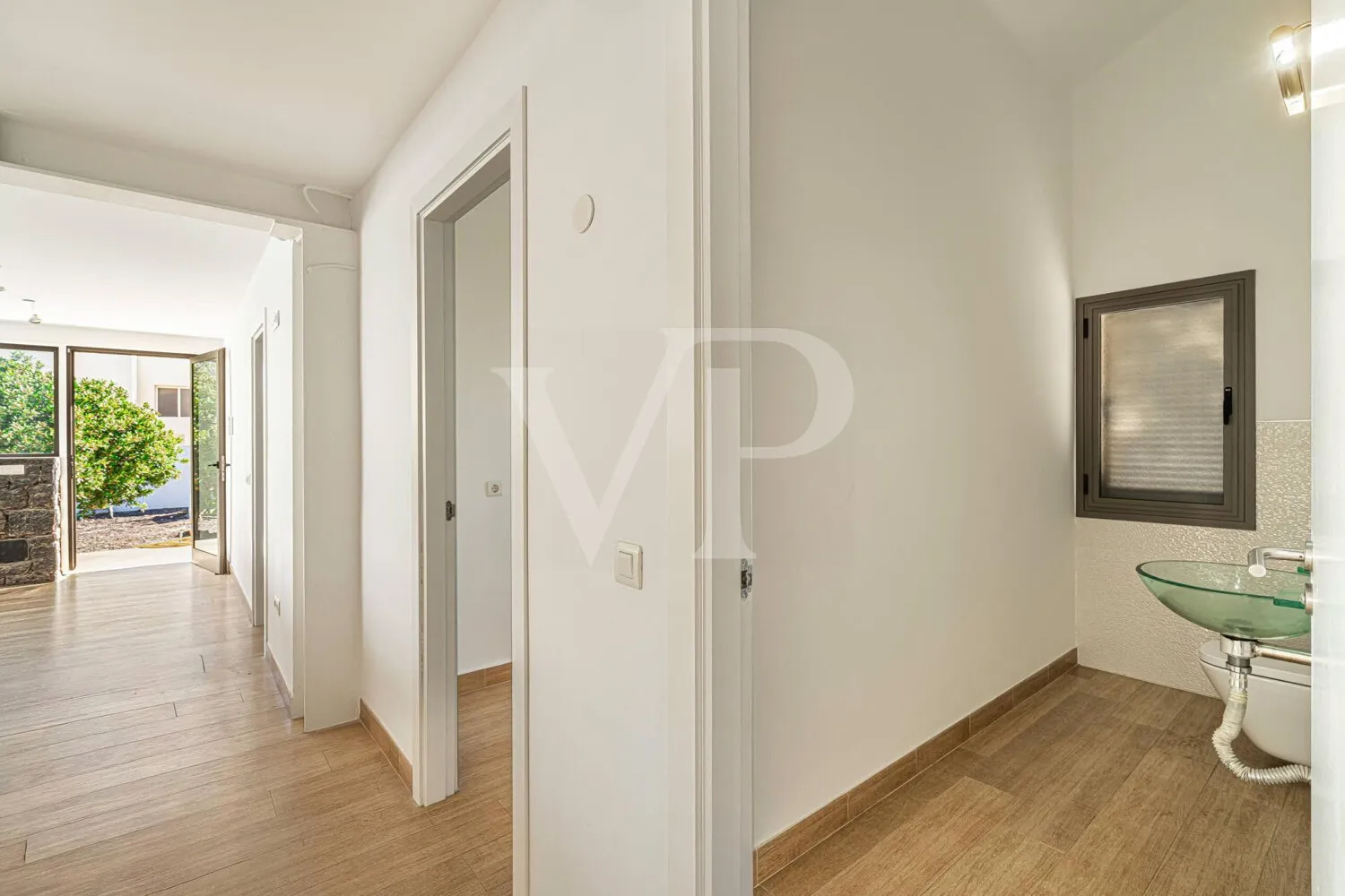 Charmante Villa am Golfplatz mit Innenhof und großem Garten nahe dem Meer
