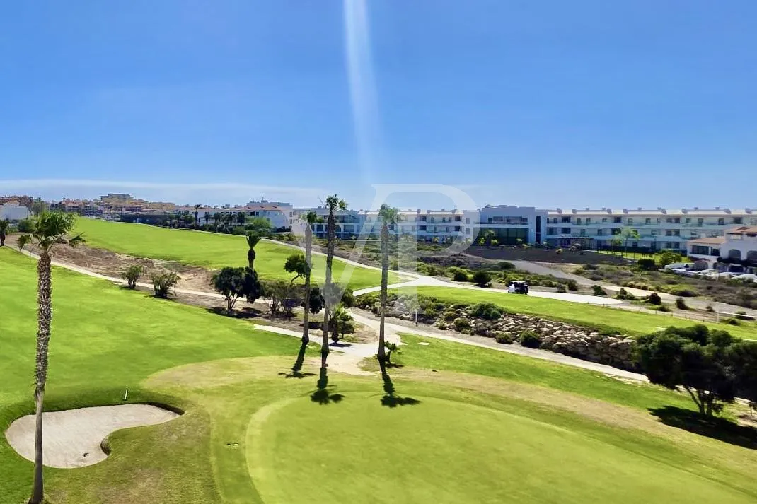 Beautiful new appartment in first line at Amarilla golf course