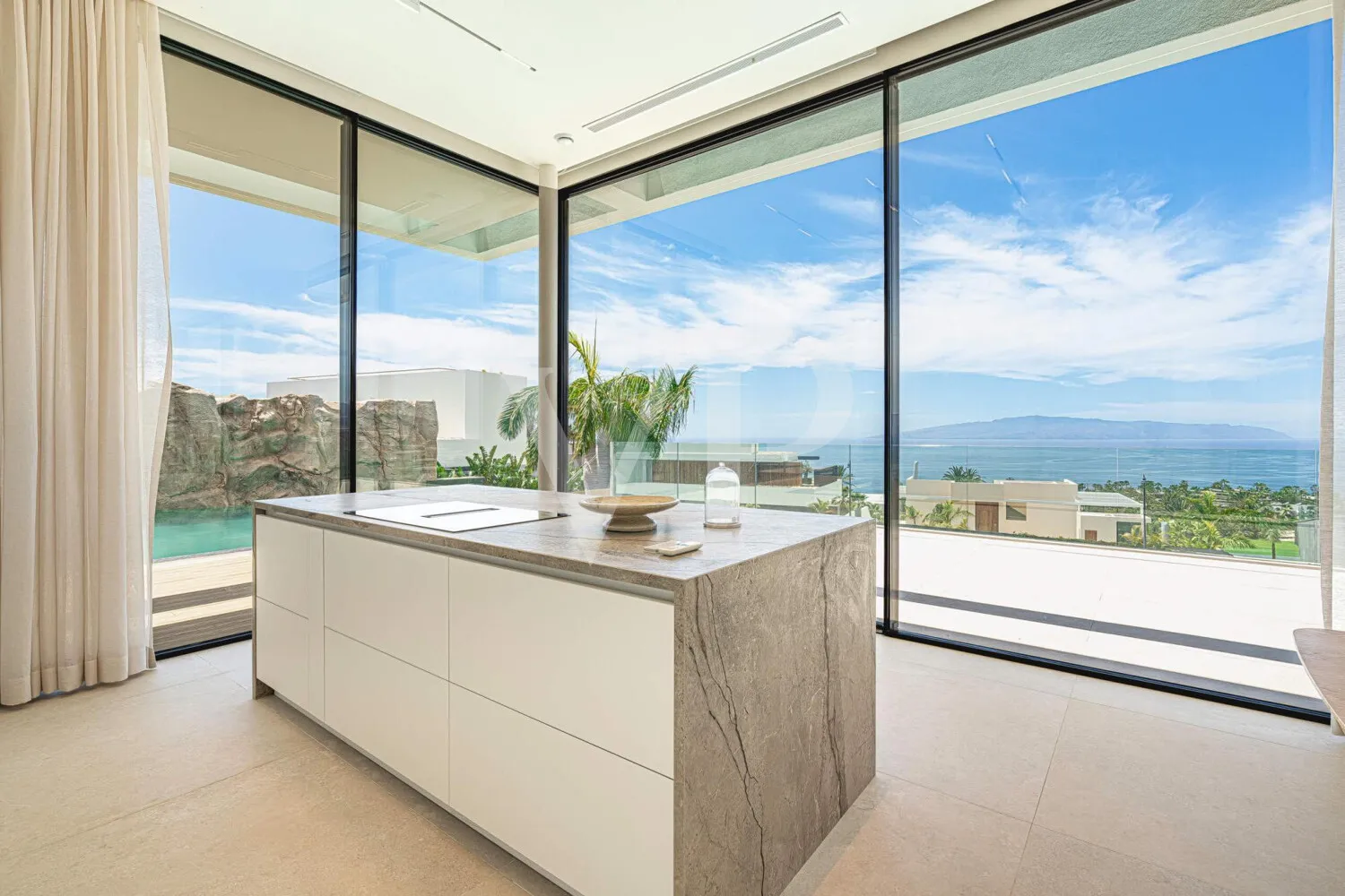 Exklusive Villa mit Smart-Home-System und spektakulärem Blick im Golf von Abama