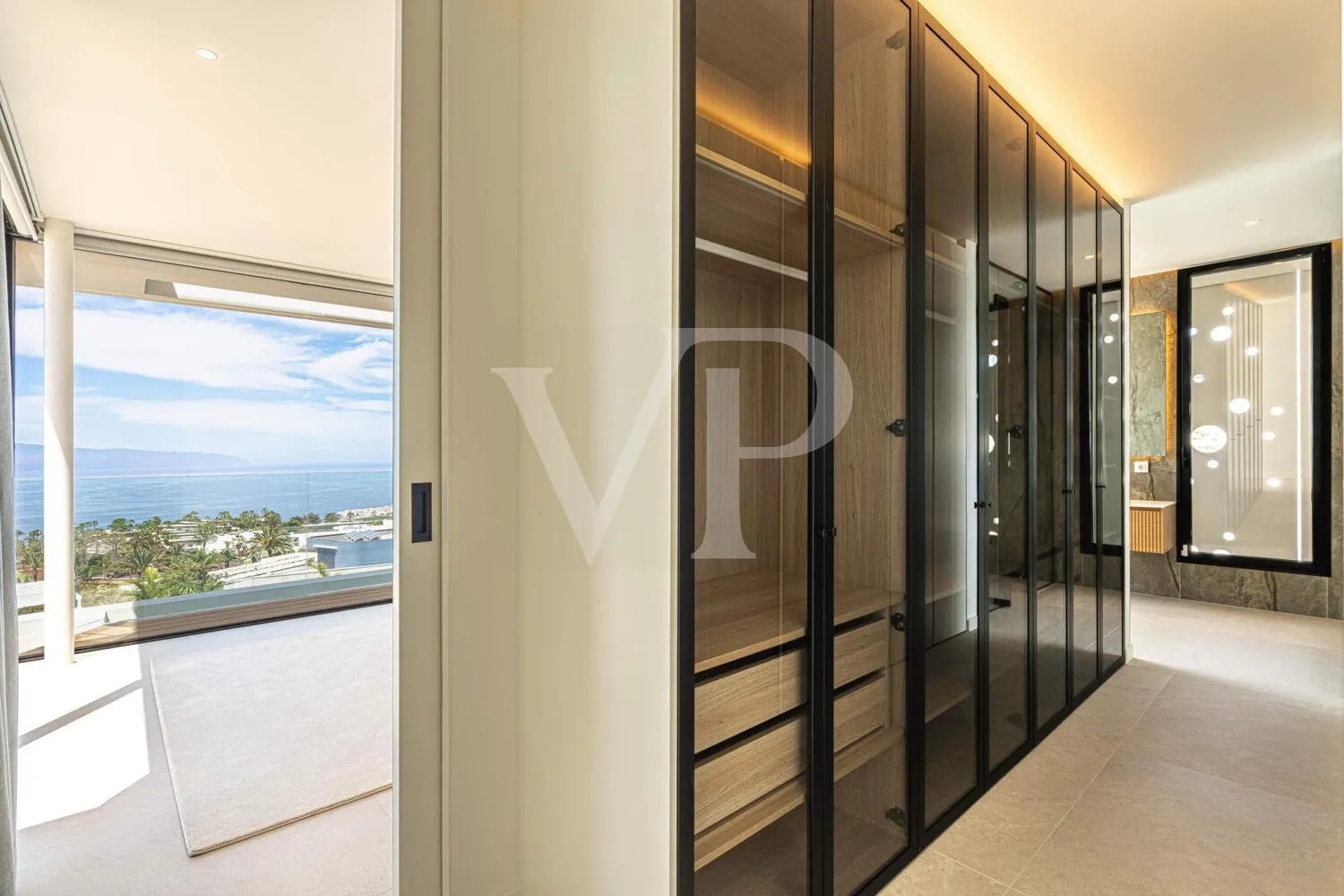 Exklusive Villa mit Smart-Home-System und spektakulärem Blick im Golf von Abama