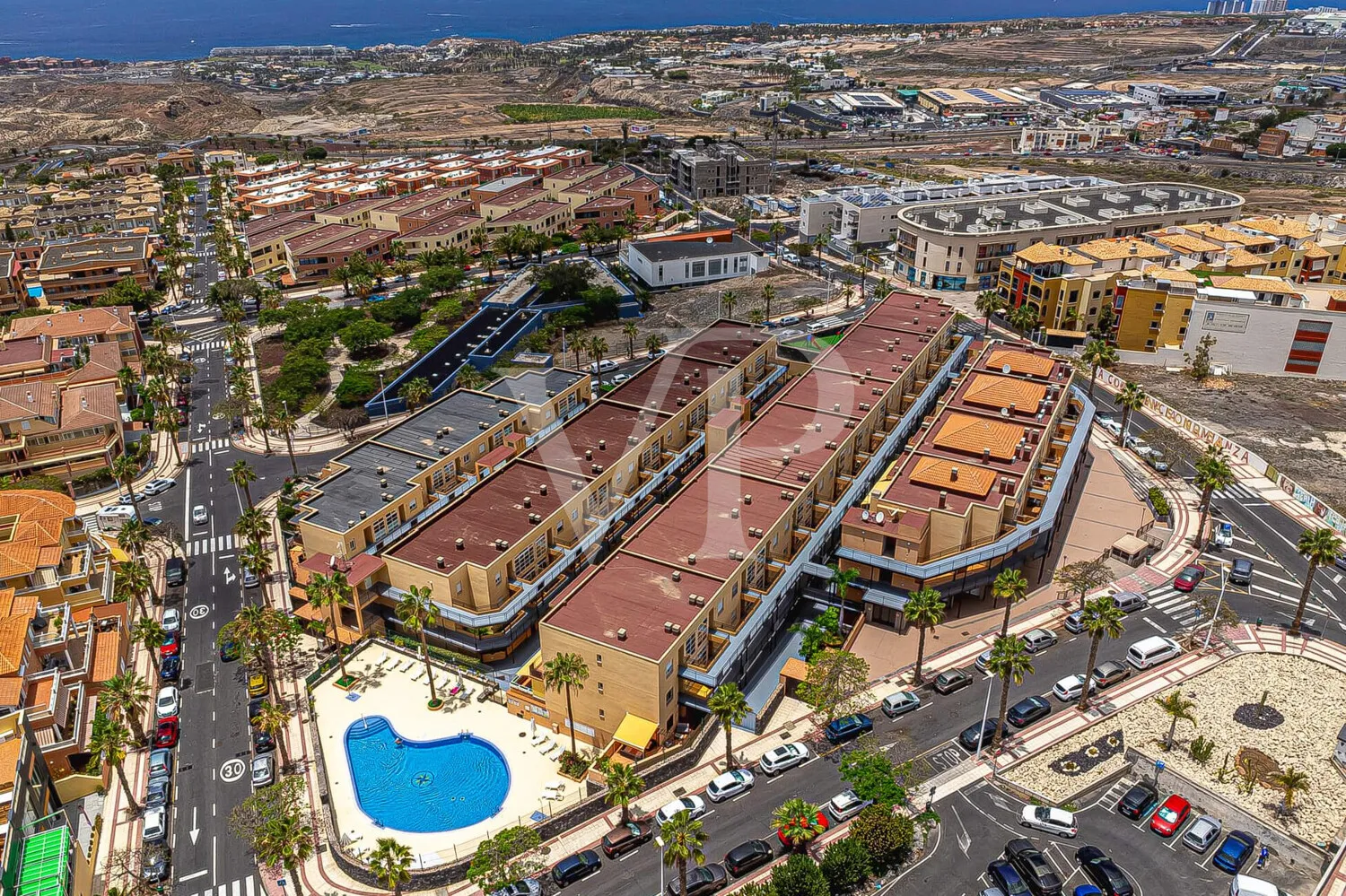 Charmante 2-Zimmer-Wohnung mit Sonnenterrasse, Pool und Garage in El Galeón, Adeje