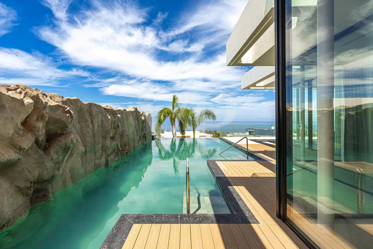 Exklusive Villa mit Smart-Home-System und spektakulärem Blick im Golf von Abama