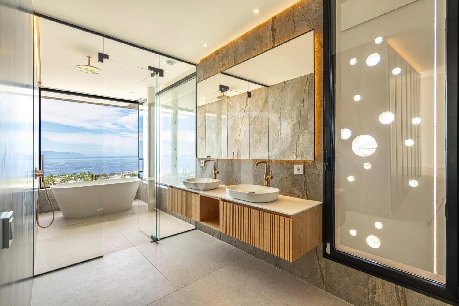 Exklusive Villa mit Smart-Home-System und spektakulärem Blick im Golf von Abama