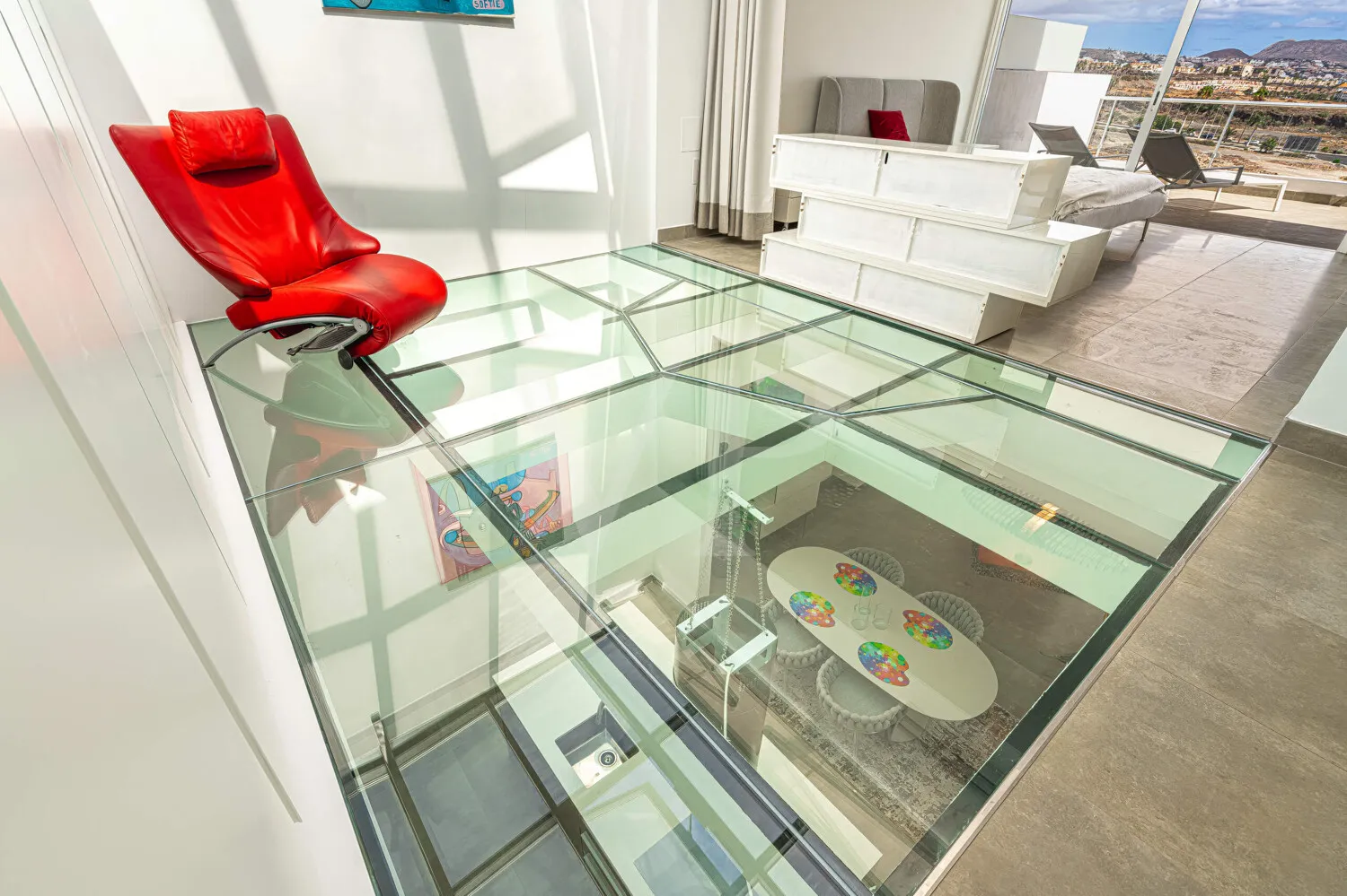 Penthouse with Two Sun Terraces and Open-Plan Living