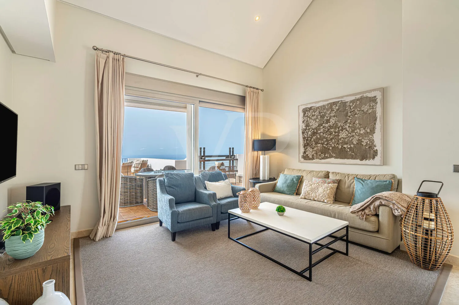 Fantastic penthouse with sea views at Abama