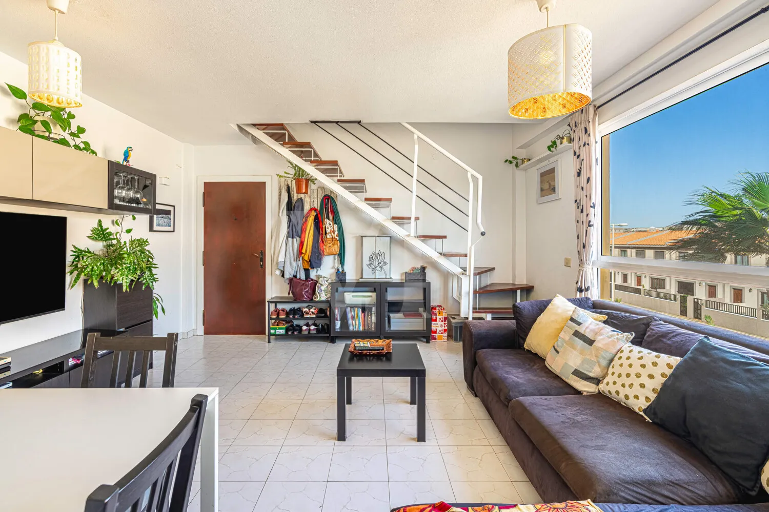 Maisonettewohnung mit großzügiger Dachterrasse und lichtdurchfluteten Wohnbereichen