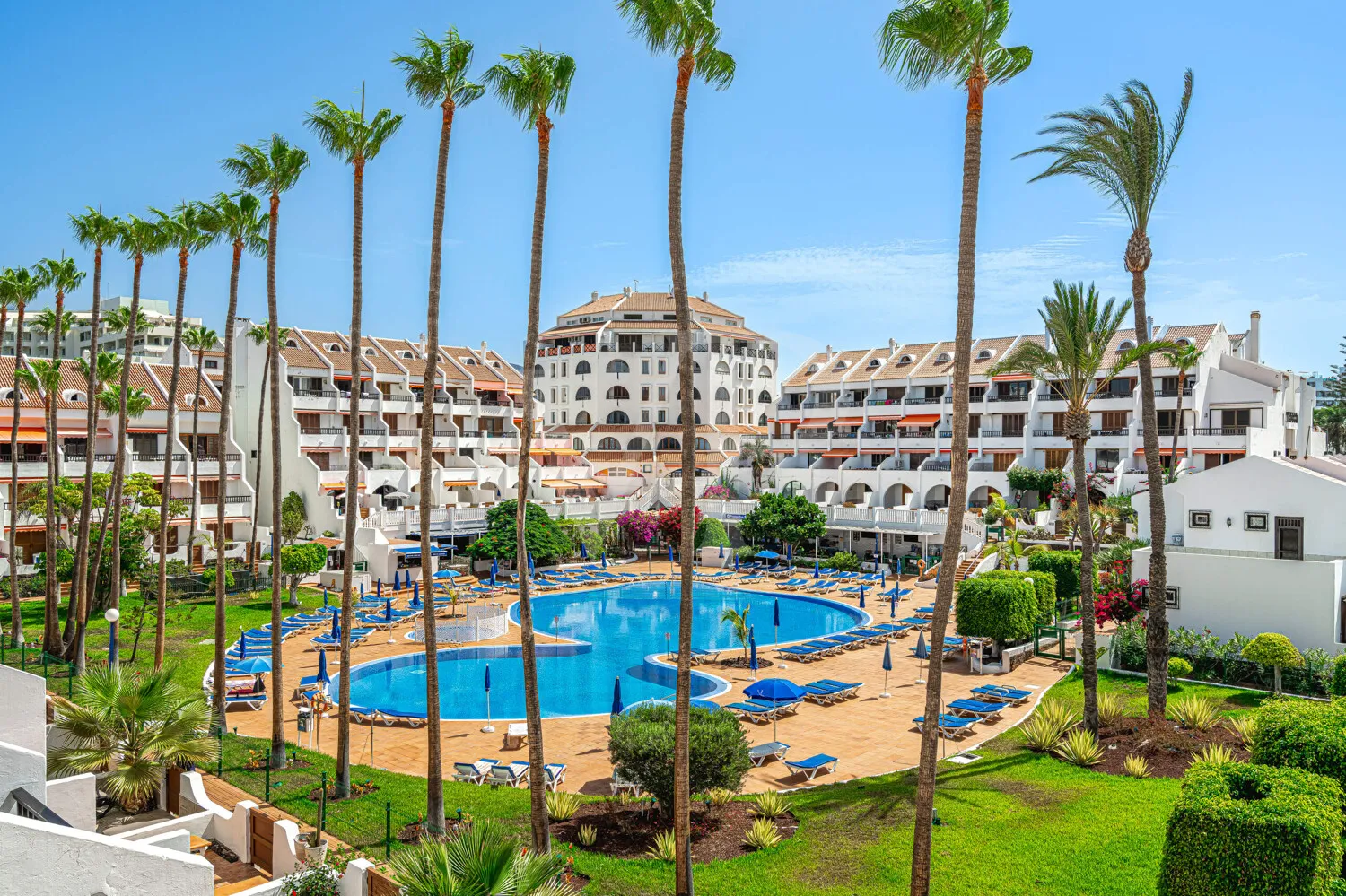 Duplex apartment right on the beach with a stunning ocean view in Parque Santiago 2