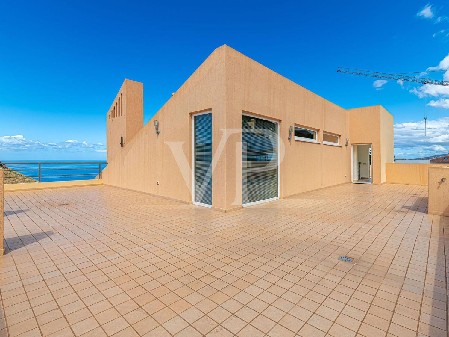 Hervorragende Villa mit Meerblick und Pool in Roque del Conde