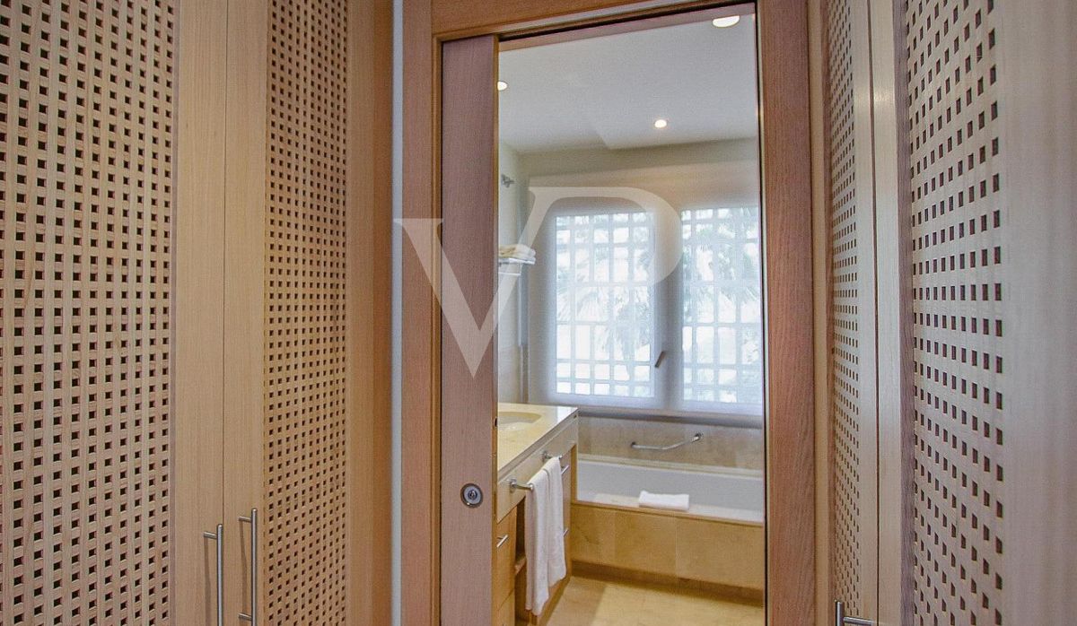 Elegantes Eckapartment in exklusiver Anlage in Luxusresort