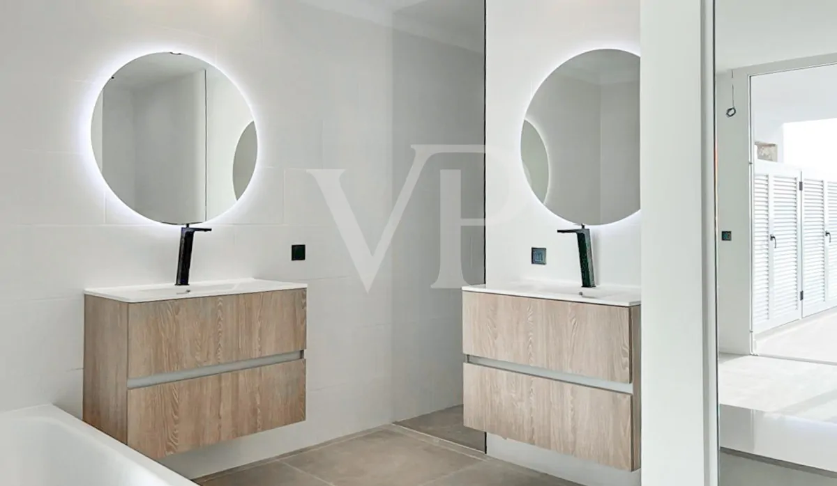 Modern penthouse apartmanok a tengerparton Costa del Silencióban