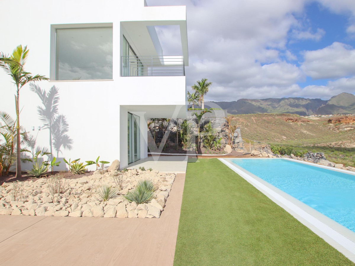 Spektakuläre Villa mit viel natürlichem Licht in Golf Costa Adeje