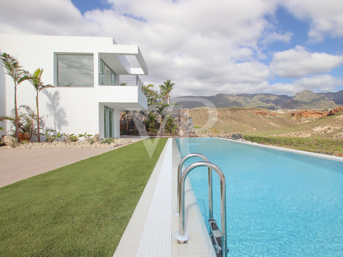 Spektakuläre Villa mit viel natürlichem Licht in Golf Costa Adeje