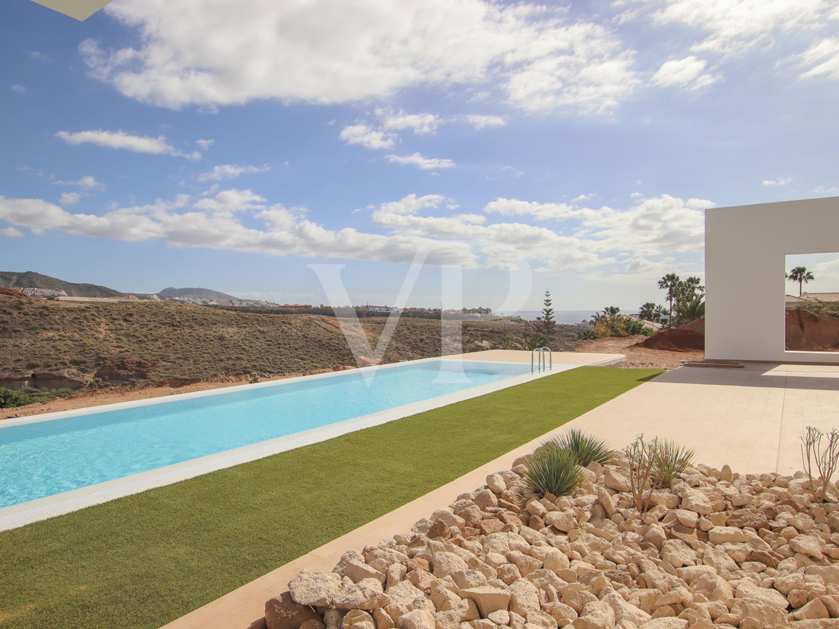 Spektakuläre Villa mit viel natürlichem Licht in Golf Costa Adeje