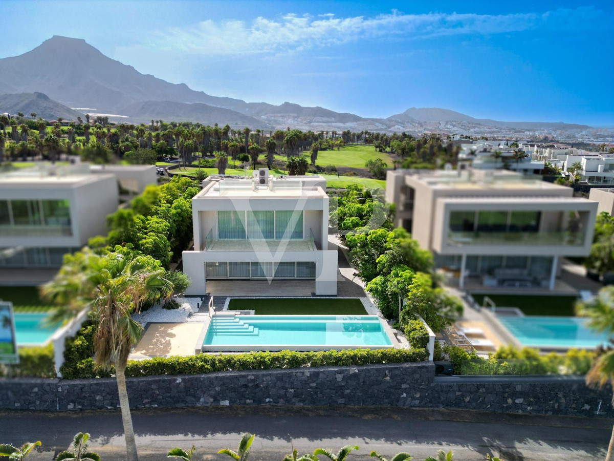 Luxury villa with sea views at the Golf Costa Adeje