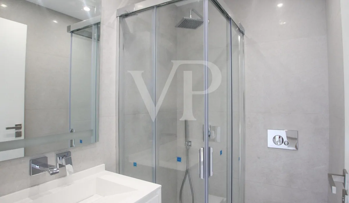 Chalet adosado en primera línea de mar en Playa Fañabe