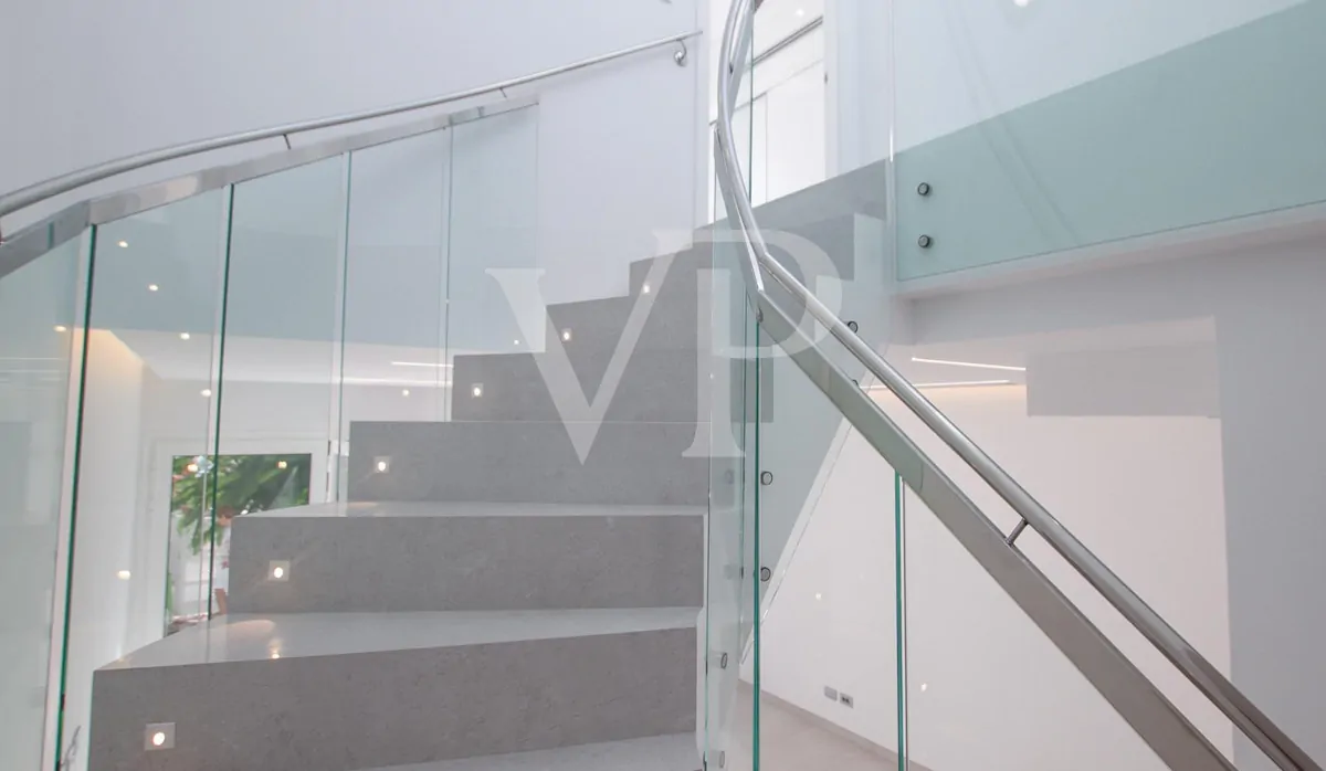 Chalet adosado en primera línea de mar en Playa Fañabe