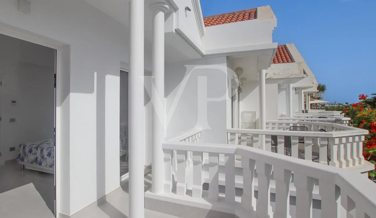 Fantastisches Reihenhaus in in erster Meereslinie am Playa Fañabe