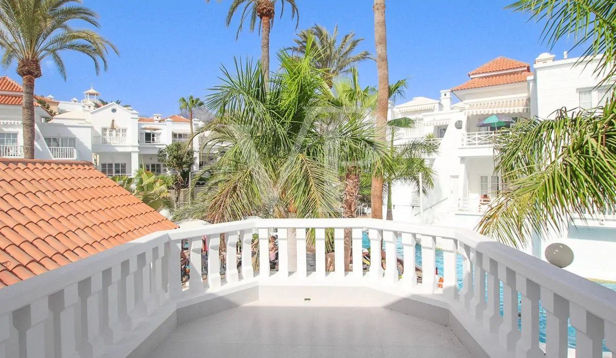 Fantastisches Reihenhaus in in erster Meereslinie am Playa Fañabe