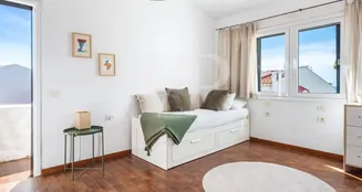 von_poll_real_estate_property_ES223183932_image_116